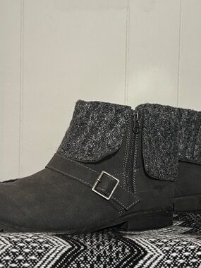 Rocket Dog Dark Gray Knit-Cuff Ankle Booties with Buckle